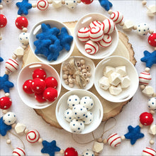 Load image into Gallery viewer, Garland Craft Kit | America