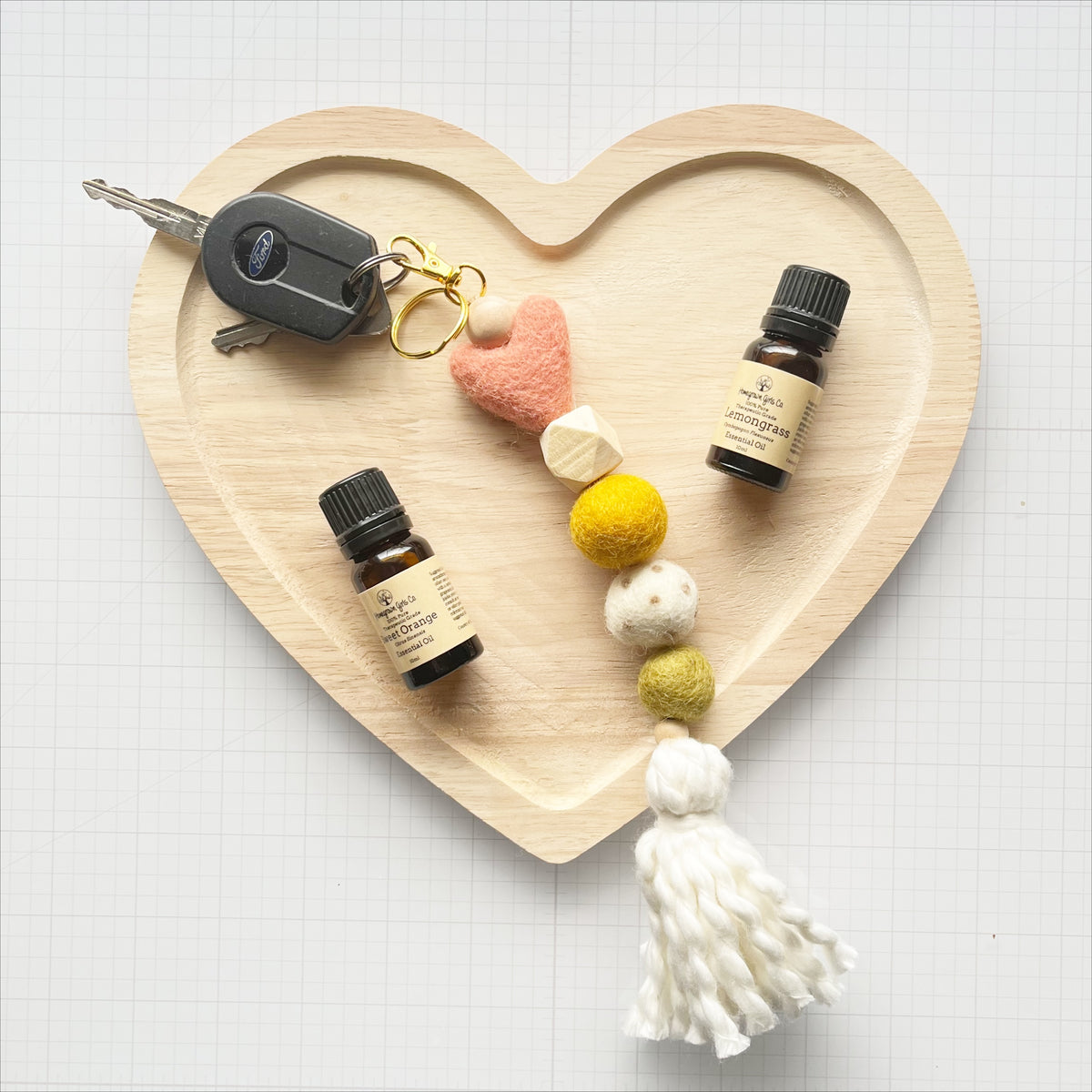 Felt Ball and Wood Bead Keychain Craft Kit With White Wool Felted Hear –  Heartgrooves Handmade