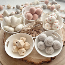 Load image into Gallery viewer, Garland Craft Kit | So Sweet
