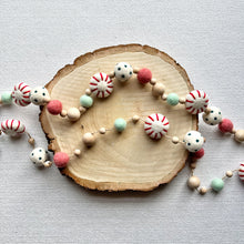 Load image into Gallery viewer, Garland Craft Kit | Merry
