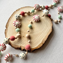 Load image into Gallery viewer, Garland Craft Kit | Merry
