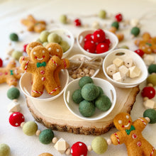 Load image into Gallery viewer, Garland Craft Kit | Oh What Fun
