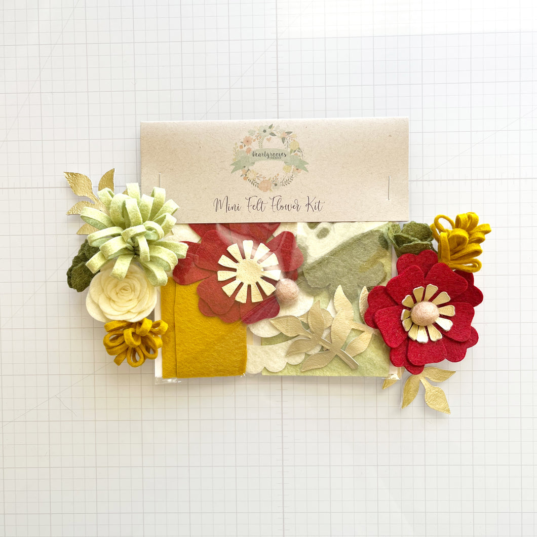 Mini Felt Flower Craft Kit | Deck the Halls Holiday Collection